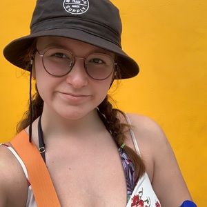 Meet your Posher, Pénélope